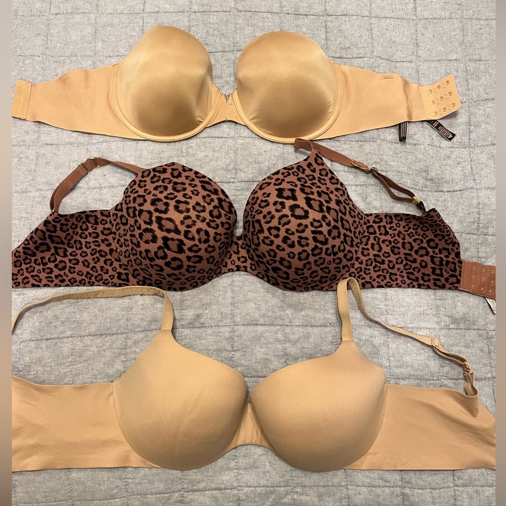 Lot of five 34DDD Victoria’s Secret Bras!!